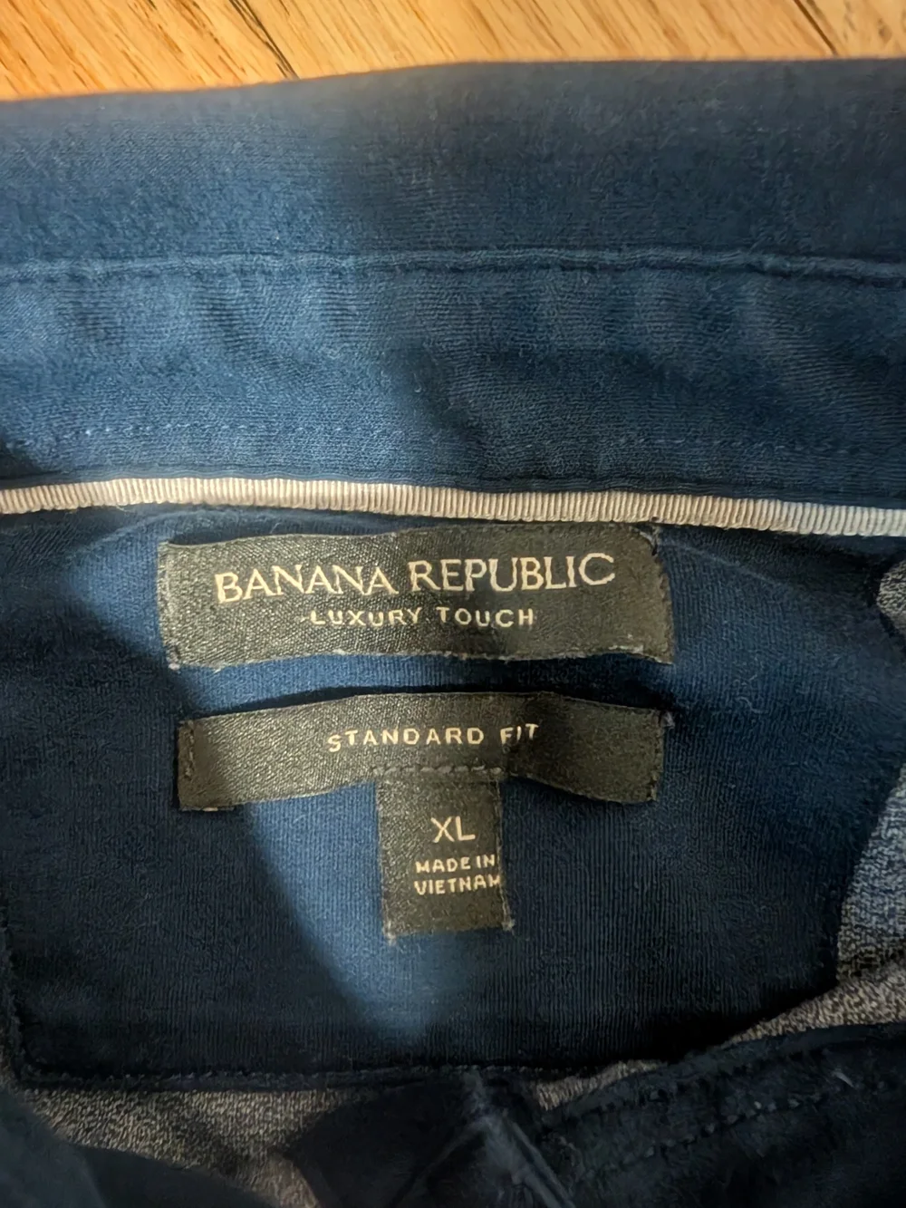 Banana Republic Luxury Touch Men's XL Polo Shirt Blue Navy Standard Fit
